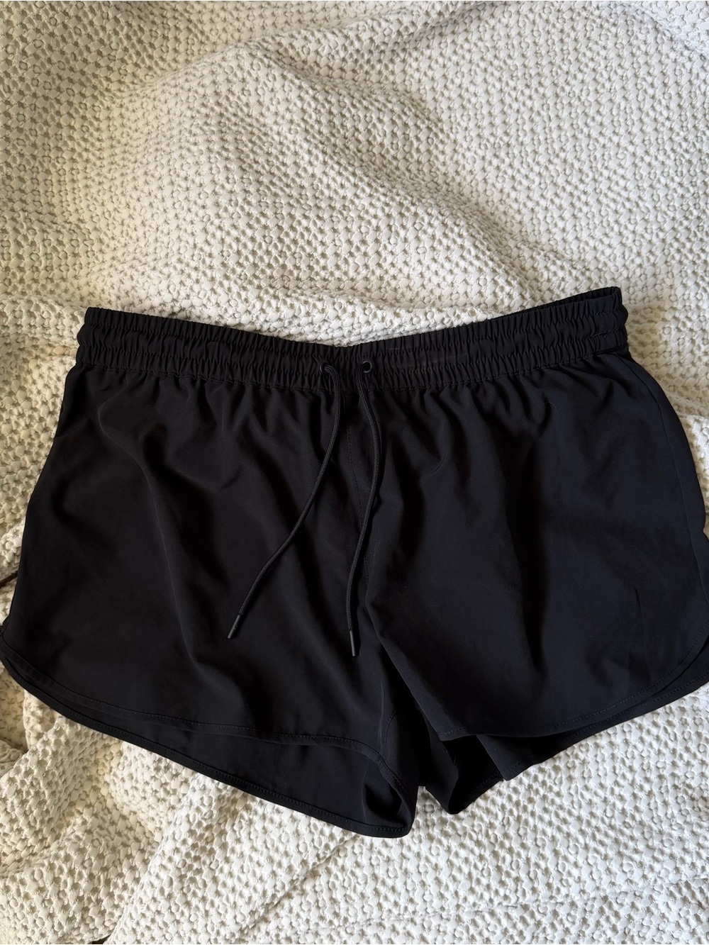 Aritzia TNA mini shorts